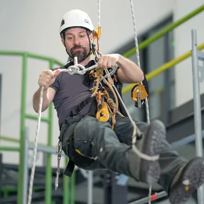 Antón Meixide, autor del blog de trabajos verticales